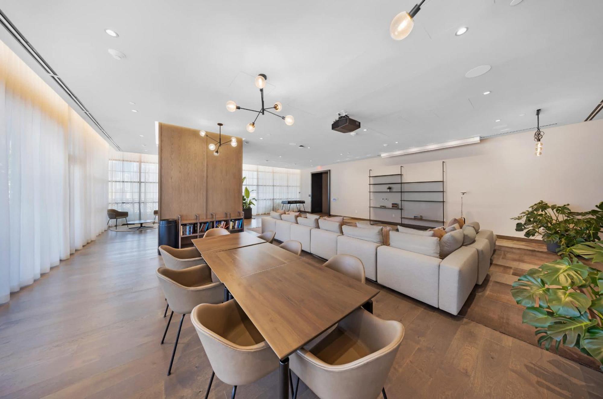 Escape Stylish In The Heart Of Dtw * Miami