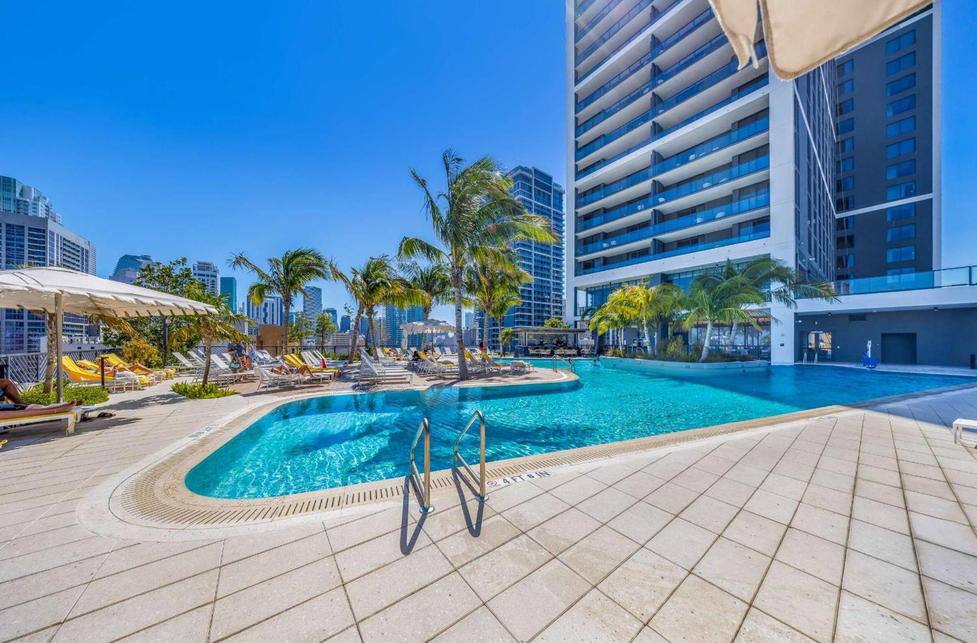 Escape Stylish In The Heart Of Dtw Miami